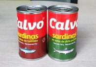 Sardinas conservadas de los pescados de la sardina de la etiqueta privada en salsa de tomate sin los huesos