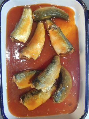 125 g de pescado de sardina en conserva con altos niveles de proteínas