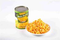 Corazones de maíz dulce conservados ensalada en sabor natural de la nutrición rica de la lata