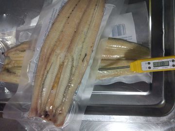 Anguila cultivada asada congelada Unagi Kabayaki sin la salsa de soja ningunos MSG