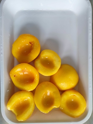 Etiqueta privada Acceptable melocotón amarillo enlatado con grado A y 14-17% Brix