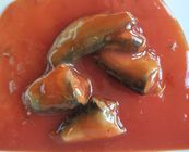 pescados conservados 155g de la sardina en salsa de tomate con pimienta del chile picante