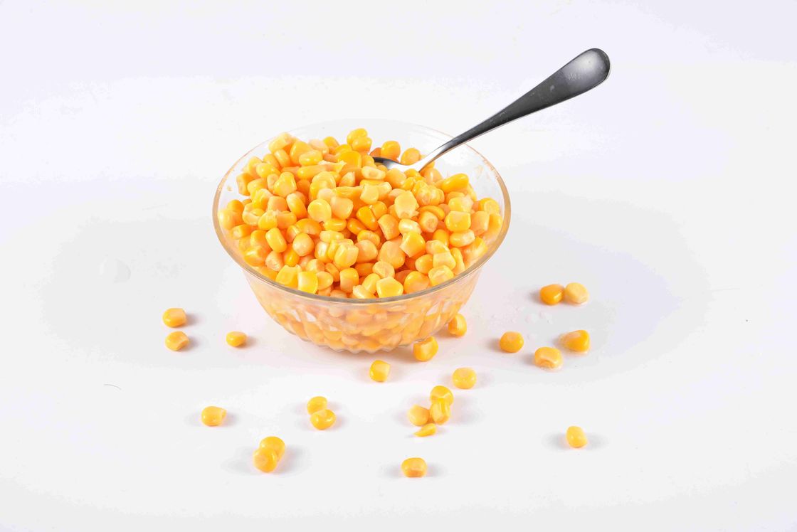Maíz dulce enlatado de grano entero Sabor dulce Maíz dulce fresco Perfecto para cualquier plato