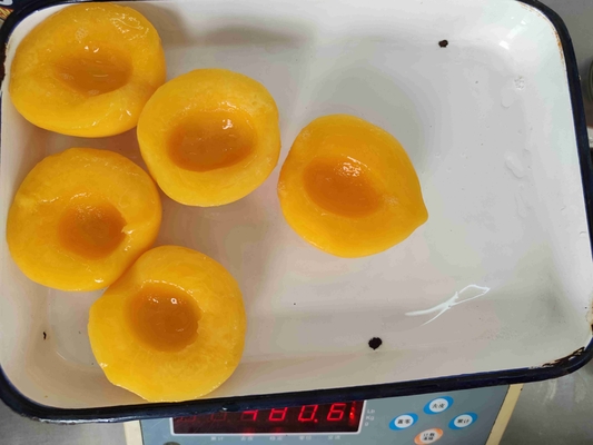 Calcio amarillo conservado Rich Nutrition de los melocotones 400g/can de las frutas