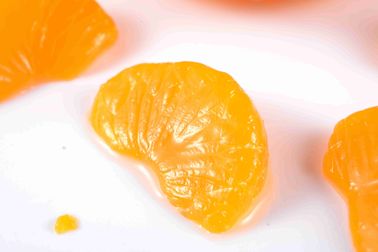 Mandarina conservada fresca baja en grasa en bocados ligeros del ocio del jarabe