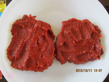 Pasta de tomate enlatada de tipo de procesamiento al vapor en forma enlatada