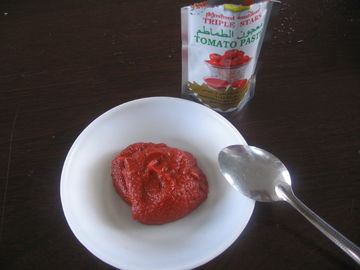 Pasta de tomate enlatada al vapor Deliciosa y fácil de incorporar a cualquier plato
