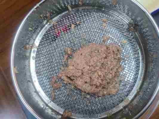 Convenientes trozos de atún enlatados en BPA libre de 140g pueden evitar la luz solar directa en condiciones de almacenamiento